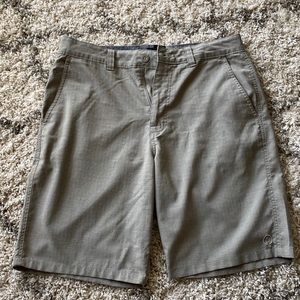 Like-New Men’s Hang Ten Walking Shorts Size 34